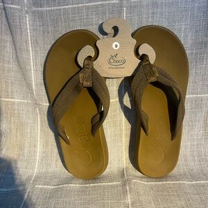 Chaco Tan Flip Flop Sandals Men’s 9